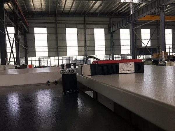 Токарный станок с ЧПУ КЕ80