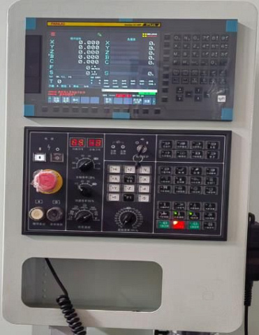 Горизонтальный обрабатывающий центр KHM 80P