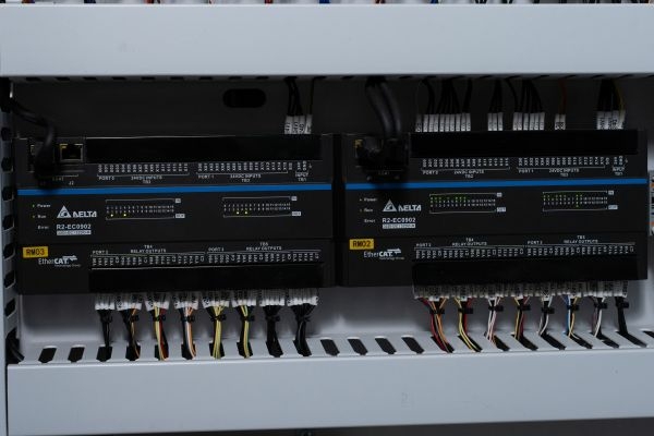 Сверлильно-присадочный центр с ЧПУ KDT KD-868E