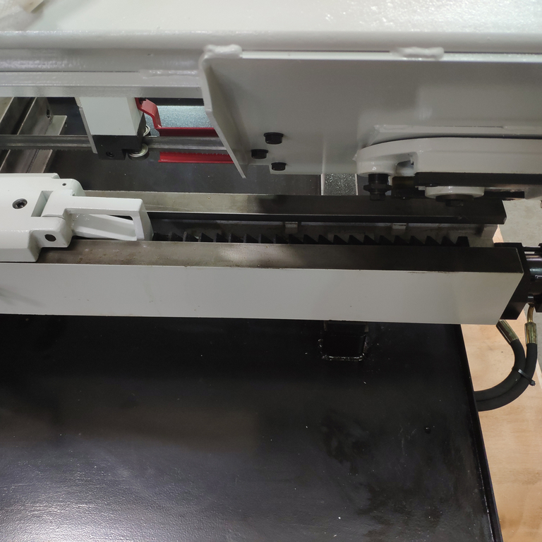 Станок ленточнопильный полуавтоматический Stalex BS-1018ТH (388063)