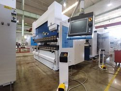 Гидравлический листогибочный пресс SMD PBH-160/4100