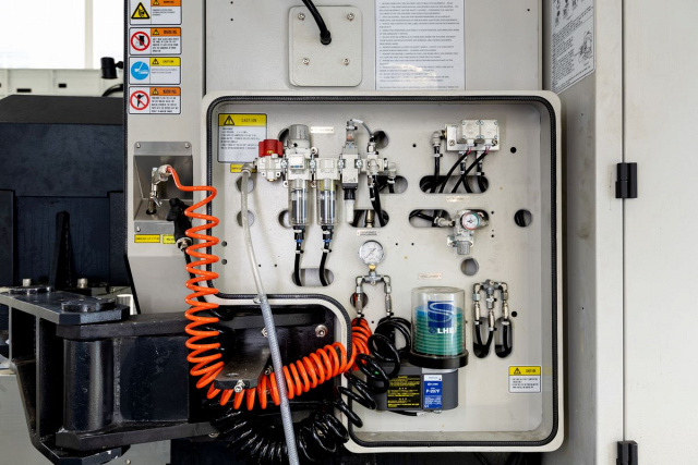 Портальный фрезерный центр SPITZEN SMG-4116