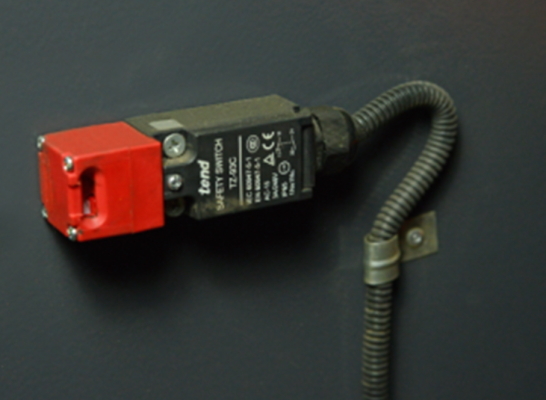 Вертикальный листогибочный пресс Metal Master серии HPJ 30250 с ЧПУ E-22