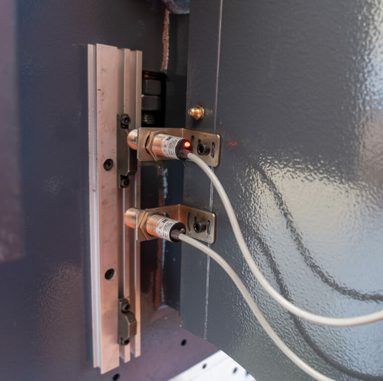 Гидравлический листогибочный пресс Metal Master HPJ 2040 Sensor