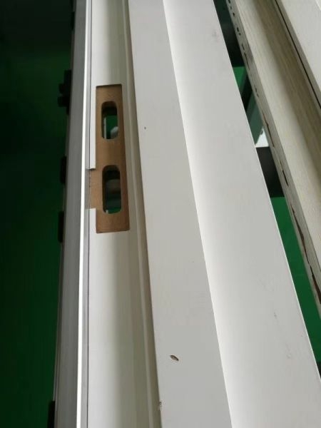 Обрабатывающий центр с ЧПУ Yuton YD-K0330