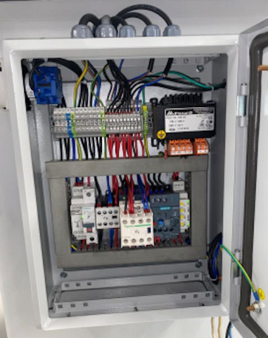 Фрезерный станок с кареткой и сменным шпинделем ALBA T2100SA