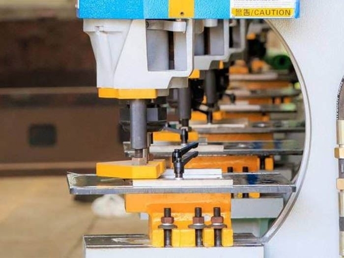 Комбинированные гидравлические прессножницы Q35Y-25