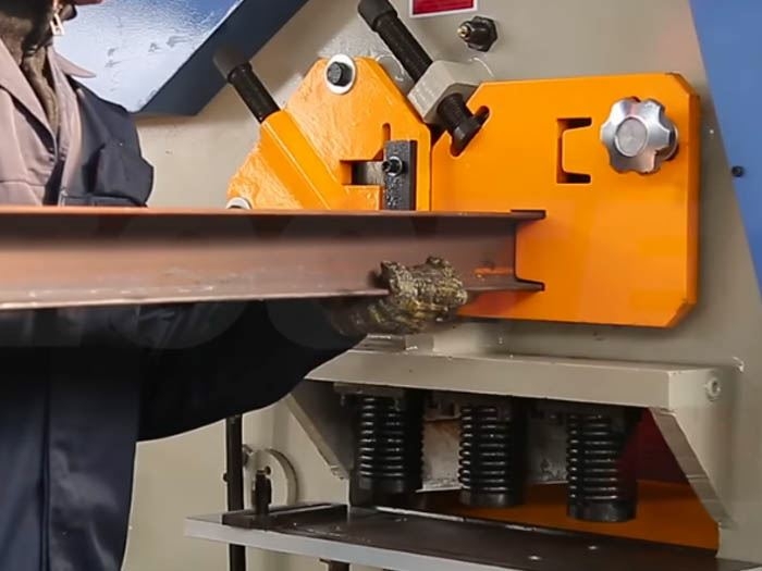 Комбинированные гидравлические прессножницы Q35Y-50