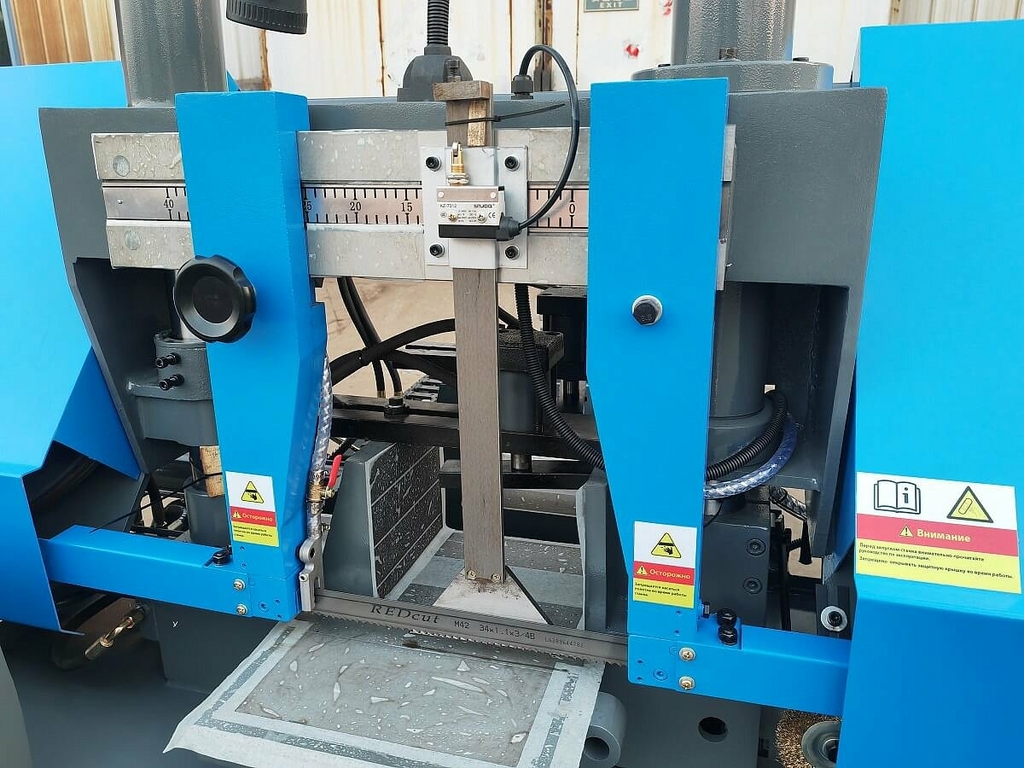 Автоматический колонный ленточнопильный станок MetalTec BS 500 CA