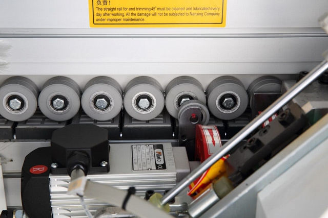 Автоматический кромкооблицовочный станок Nanxing NB7CJNQVKL