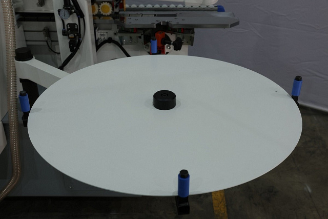 Автоматический кромкооблицовочный станок Nanxing NB536-PC