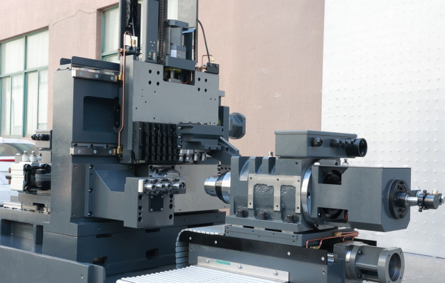 Автомат продольного точения IRONMAC ISL-326