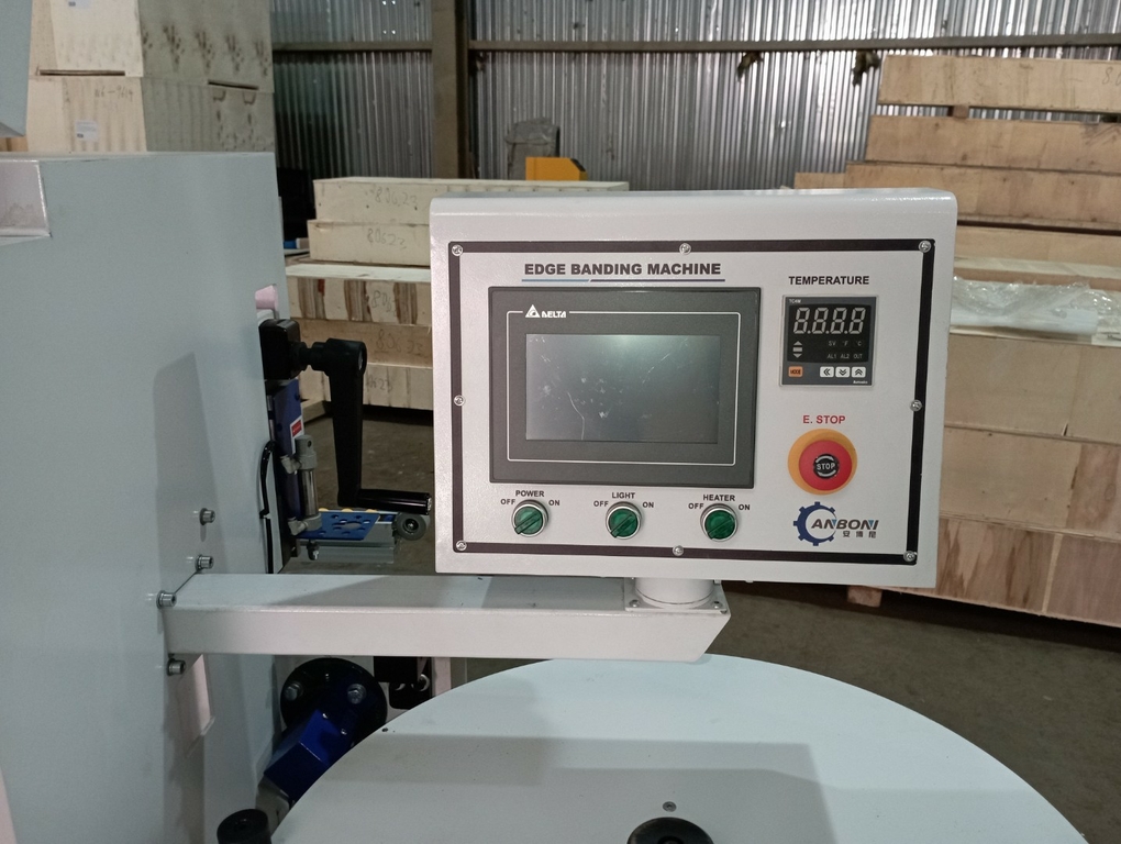 Кромкооблицовочный автоматический станок LTT 803