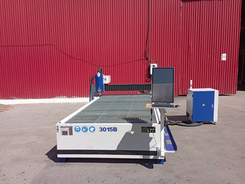 Оптоволоконный лазерный станок для резки металла Ltt 3015B (1500)