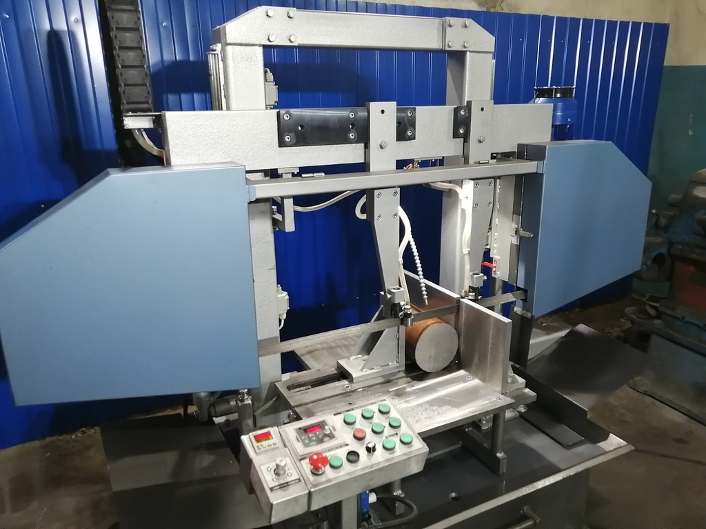 Двухстоечный ленточнопильный станок Флагман СЛ-450