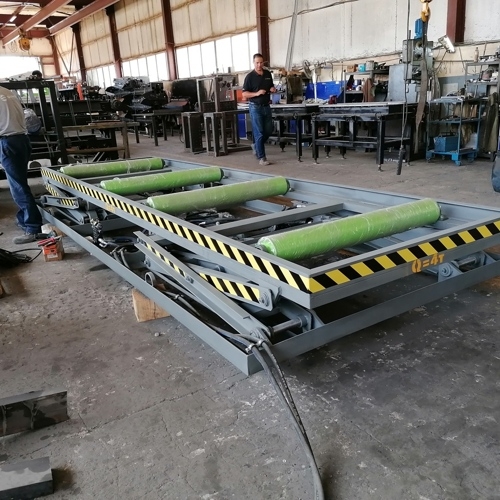 Подъемный гидравлический стол 4 т