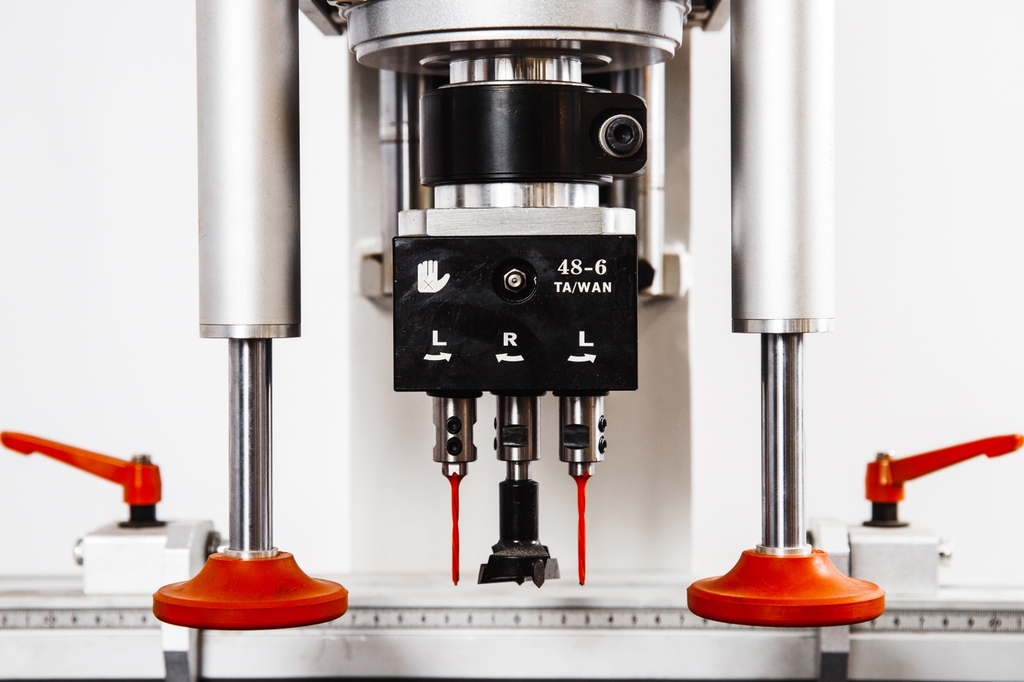 Сверлильно-присадочный станок Krom MZB1A