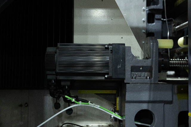 Фрезерный обрабатывающий центр IRONMAC IMU-5X 500 PRO + токарная функция