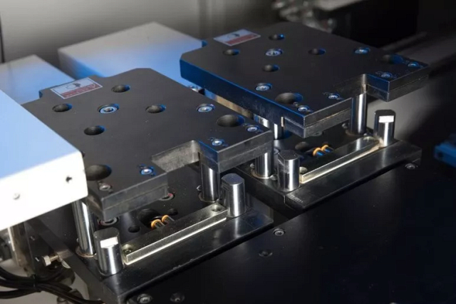 Автоматический сверлильно-присадочный центр с ЧПУ Beaver SWIFT MEGA 6HE