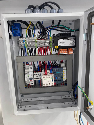 Фрезерный станок с кареткой и сменным шпинделем ALBA T2000SA