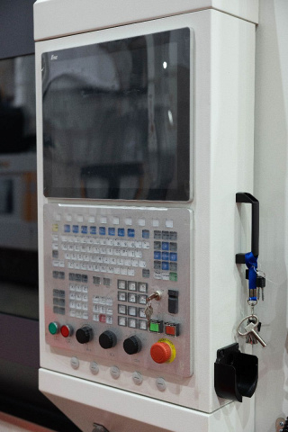 Фрезерный обрабатывающий центр IRONMAC IMU-5X 500 PRO + токарная функция