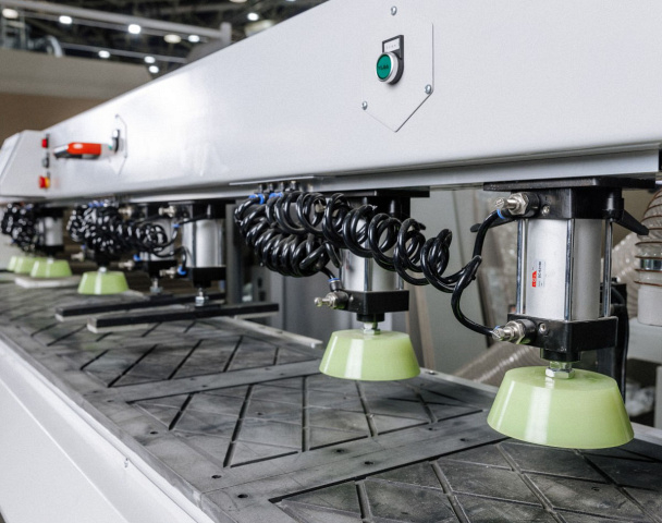 Торцевой сверлильно-присадочный центр с ЧПУ Beaver SWIFT HSD 2S