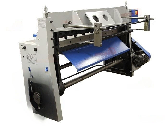 Гильотина с электроприводом Q11 3x1500