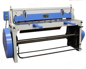 Гильотина с электроприводом Q11 3x1500