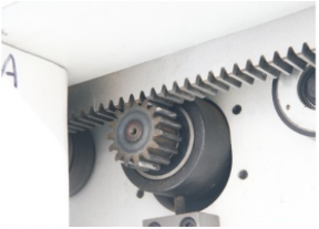 Пильный центр с ЧПУ HOLD HP330HT