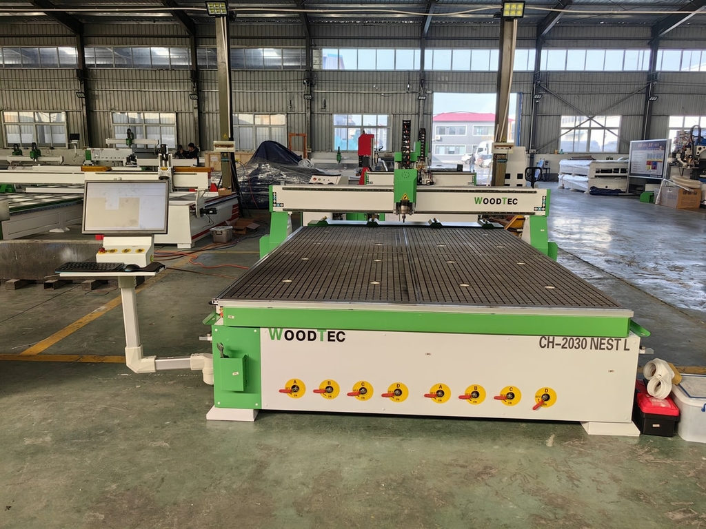 Фрезерно-гравировальный станок с чпу WoodTec CH-2030 NEST L