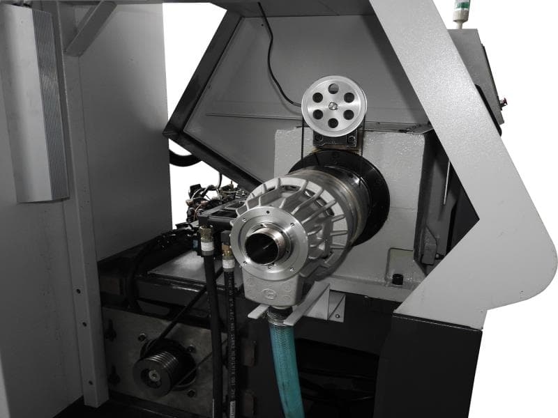 Токарный станок с ЧПУ KDCK-25F CNC рмц-400 мм (KDCK-25F400 CNC)