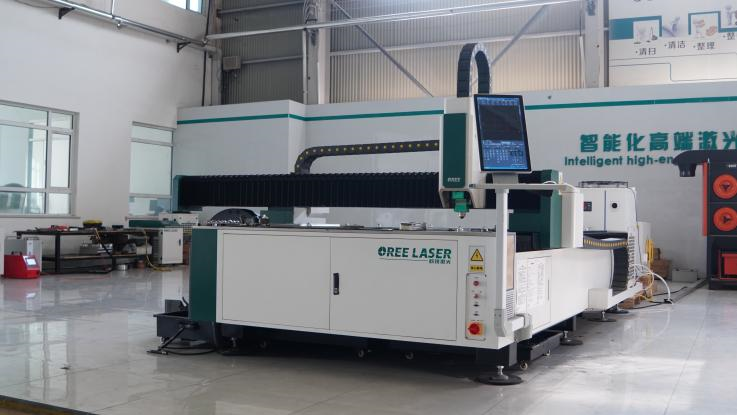 Комбинированный лазерный станок OREE LASER FM3015AT6 1500W Raycus