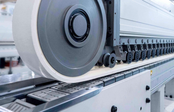 Двухсторонний автоматический кромкооблицовочный станок KDT KE-2368JHSKCAD