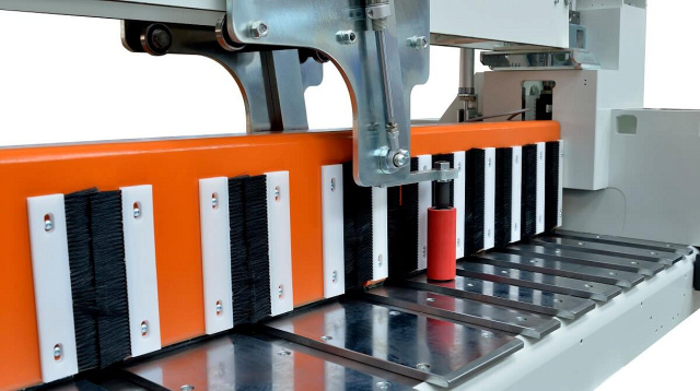 Раскроечный центр Nanxing NP-330FG