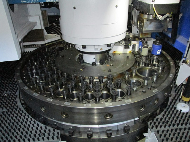 Координатно-пробивные прессы SMD Nisshinbo HPС