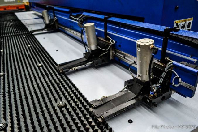 Координатно-пробивные прессы SMD Nisshinbo HPС