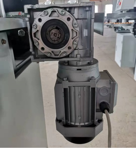 Кромкошлифовальный станок DELTAMACHINERY DM-ST-3L