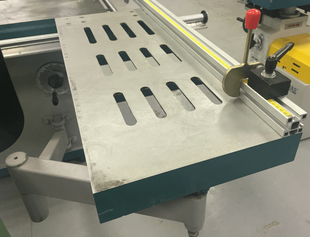 Круглопильный станок с торцовочной кареткой EcoWood S 350К