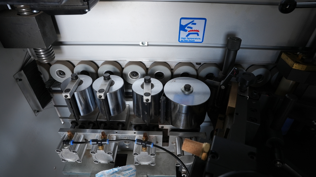 Кромкооблицовочный автоматический станок ALTESA ADVANTAGE 5000 EVO