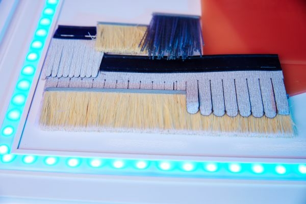 Автоматический рельефно-шлифовальный станок KDT PX9-1300