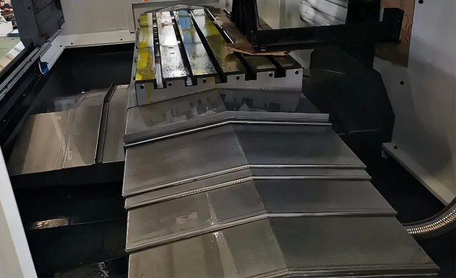 Фрезерный обрабатывающий центр 1360F