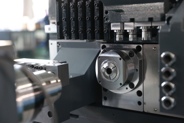 Автомат продольного точения IRONMAC ISL-206