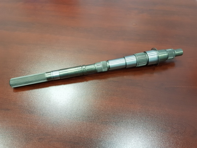 Бесцентрово-шлифовальынй станок Spitzen SCG-3015