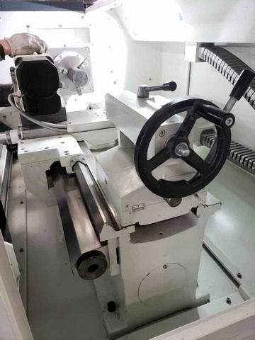 Токарный станок с ЧПУ КЕ80