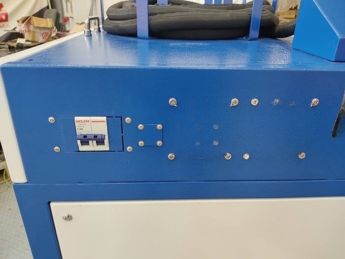 Аппарат лазерной сварки KY-W-HW1500-C 1.5кВт JPT 3в1 (резка, сварка, очистка) с механизмом подачи проволоки и водным охлаждением