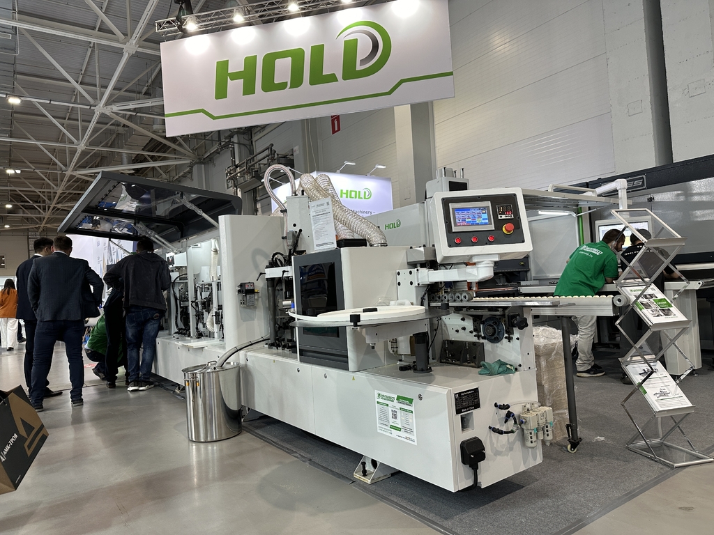 Кромкооблицовочный автоматический станок HOLD HD621JPKQSC