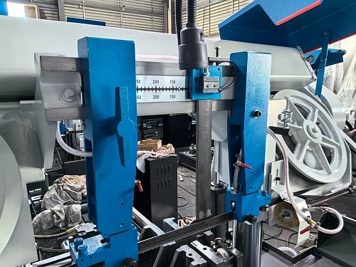 Ленточнопильный станок MetalTec MBS 330/50 CH (угол 90°)