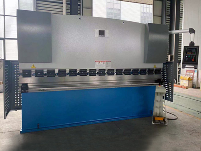 Листогибочный гидравлический пресс PBH100/3200 с руч.комп. прогиба с ЧПУ контрол. TP10S, производства Китай