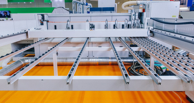 Форматно-раскроечный центр с ЧПУ Filato HP 380