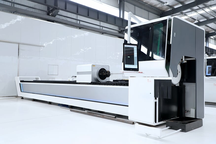 Установка лазерной резки труб Bodor T230 1000W (MAX)